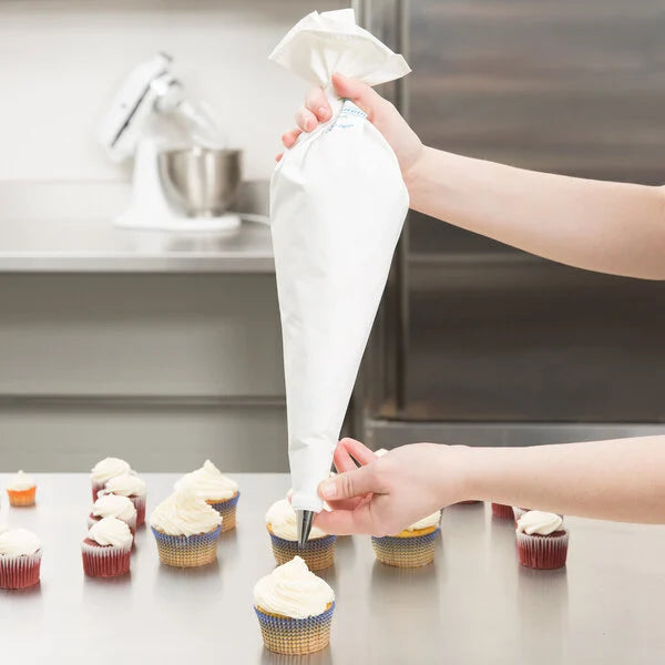 18&quot; Polyurethane Coated Reusable Pastry Bag with Reinforced Tip &amp; Hemmed Top